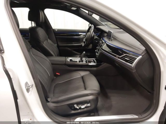 2022 BMW 750 WBA7U2C03NCG89838 Photo 4