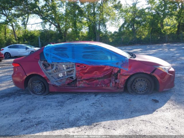 JTDEPMAE3NJ219183 Toyota COROLLA LE