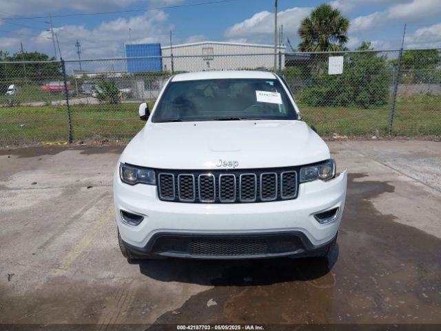 1C4RJEAG6KC850892 Jeep Grand Cherokee Laredo E 4x2