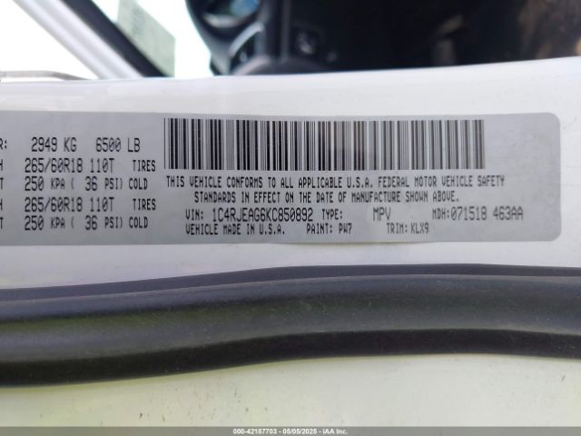 1C4RJEAG6KC850892 Jeep Grand Cherokee Laredo E 4x2