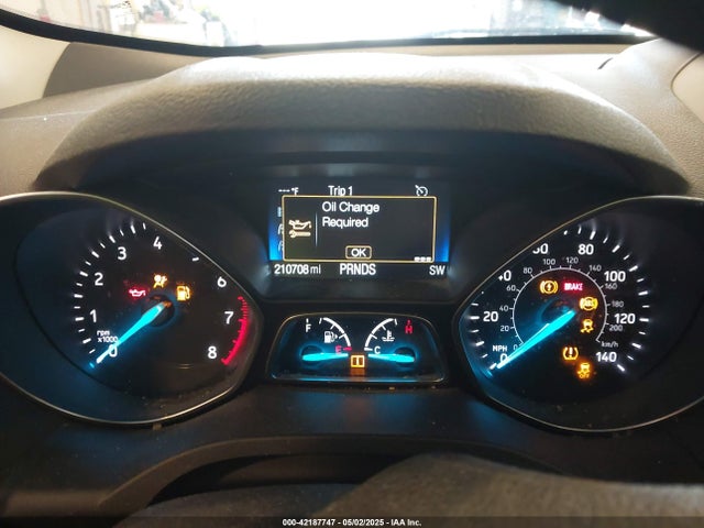 1FMCU9GD2JUA90854 Ford ESCAPE SE