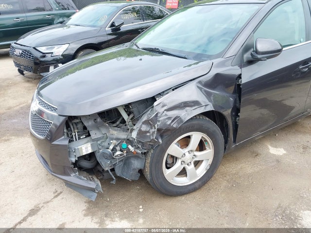 1G1PC5SB8E7106687 Chevrolet Cruze 1lt Auto