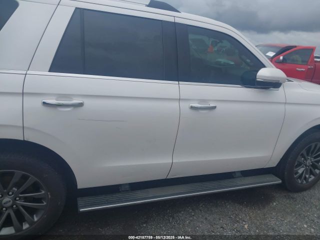 1FMJU1KT8KEA84883 Ford Expedition Limited