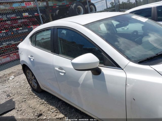 JM1BM1U76G1324584 Mazda Mazda3 I Sport