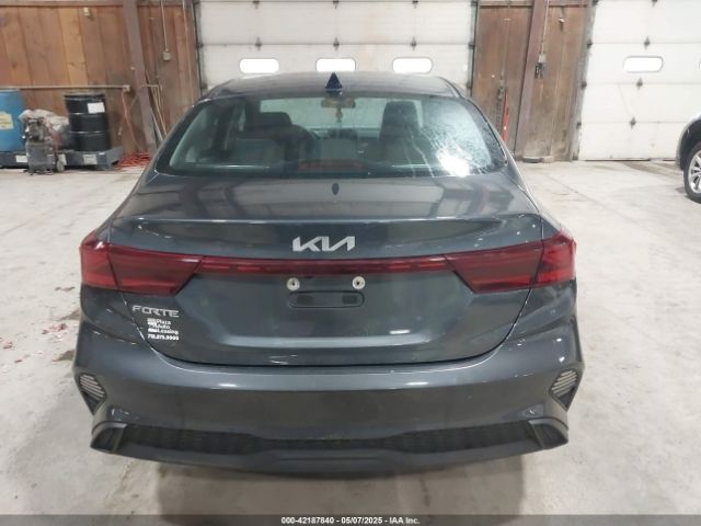 3KPF24AD9PE691351 KIA Forte Lxs