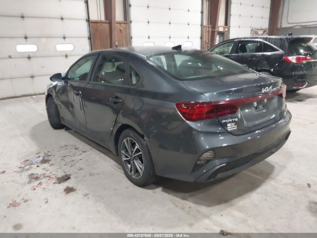 3KPF24AD9PE691351 KIA Forte Lxs