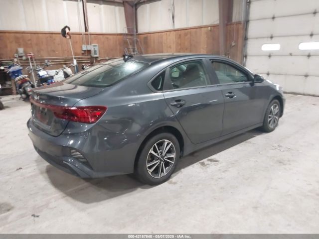 3KPF24AD9PE691351 KIA Forte Lxs