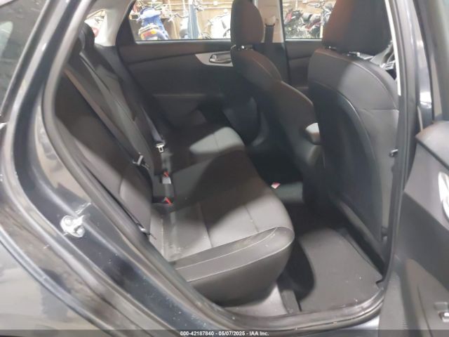 3KPF24AD9PE691351 KIA Forte Lxs