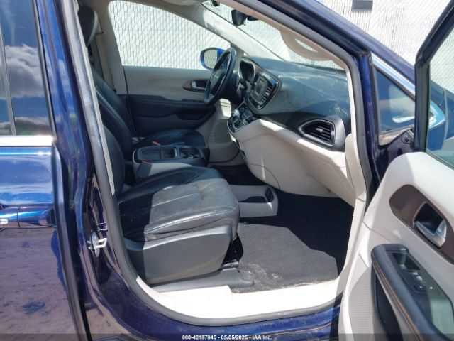 2C4RC1BG7HR514864 Chrysler Pacifica Touring-l