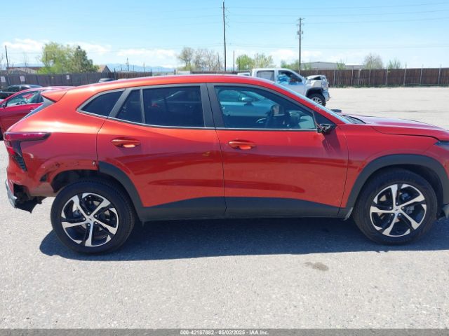 KL77LGE2XRC117439 Chevrolet Trax 1rs