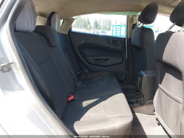 3FADP4EJ0KM130498 Ford FIESTA SE