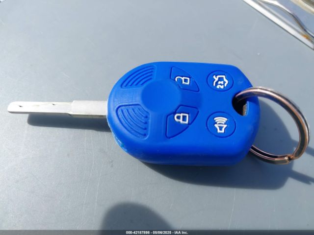 1FADP3F29FL206003 Ford FOCUS SE