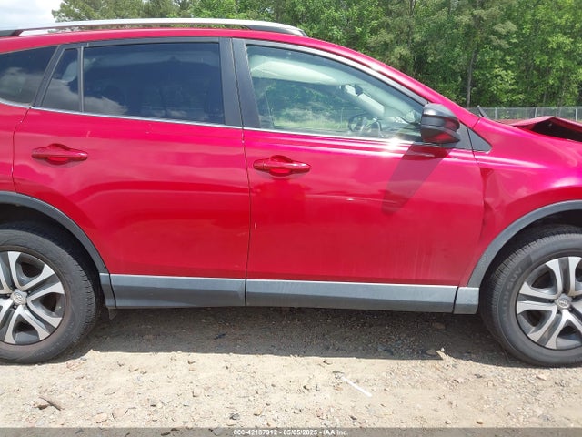 Toyota RAV4 LE 2016 JTMZFREV5GJ078034 Image 13
