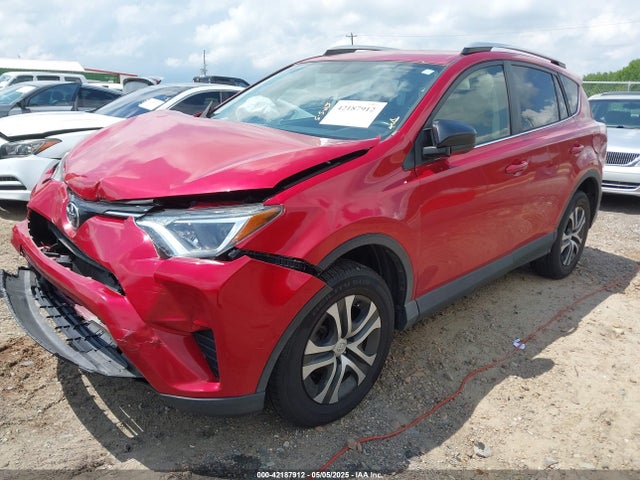 Toyota RAV4 LE 2016 JTMZFREV5GJ078034 Image 2