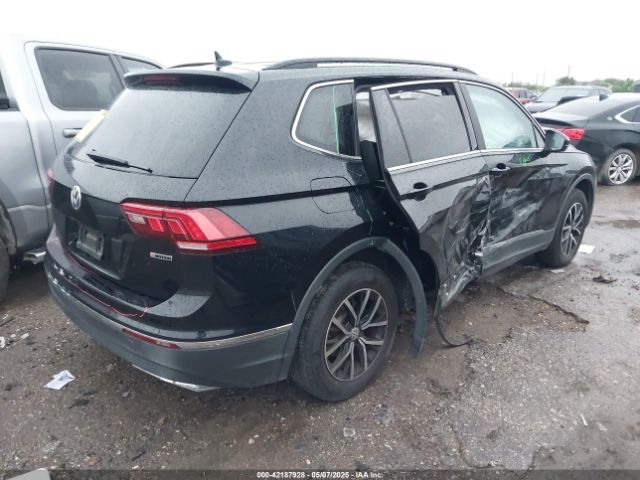 2021 VOLKSWAGEN TIGUAN 3VV2B7AX3MM049091 Photo 3