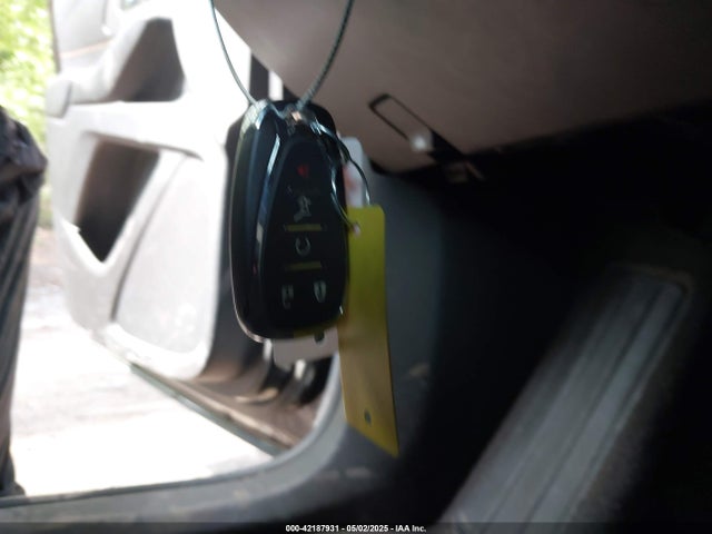 1GNERGKW0KJ179635 Chevrolet Traverse 1lt