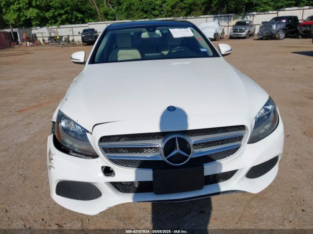 55SWF4JB6FU051639 Mercedes-Benz C 300 Luxury/sport
