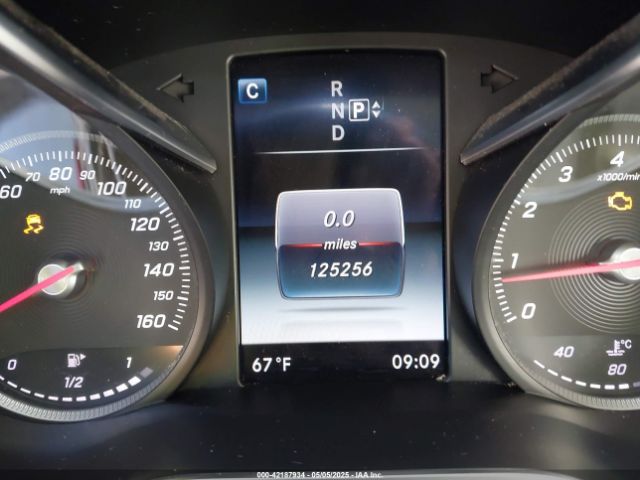 55SWF4JB6FU051639 Mercedes-Benz C 300 Luxury/sport