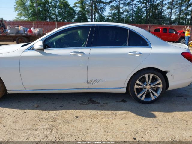 55SWF4JB6FU051639 Mercedes-Benz C 300 Luxury/sport