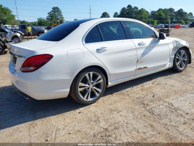 55SWF4JB6FU051639 Mercedes-Benz C 300 Luxury/sport