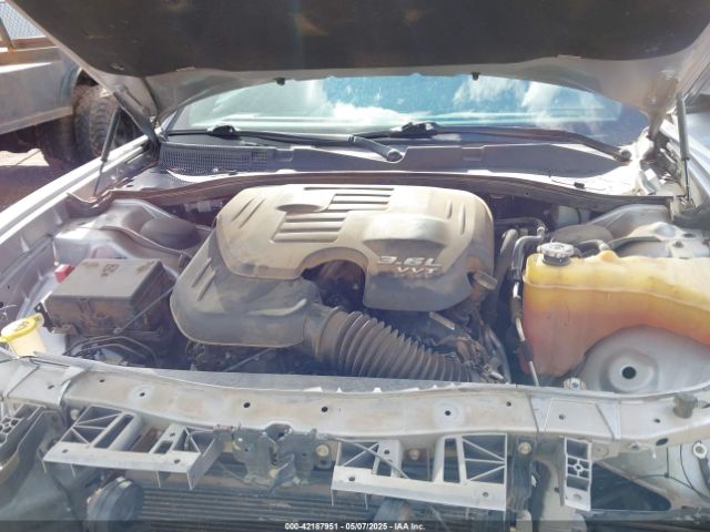 2C3CDXHG3GH281524 Dodge Charger Sxt