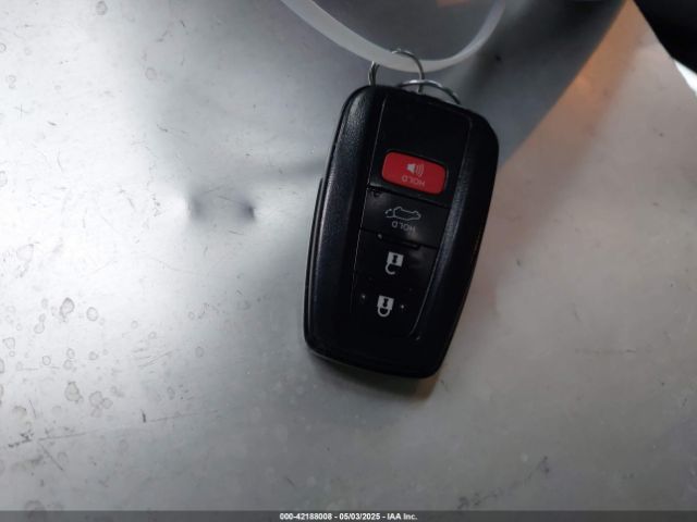 2T3C1RFV2MW184327 Toyota Rav4 Xle Premium