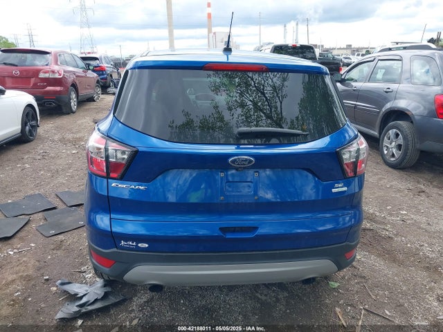 42188011 :رقم المزاد ، 1FMCU0GD9HUE04490 vin ، 2017 Ford Escape Se مزاد بيع