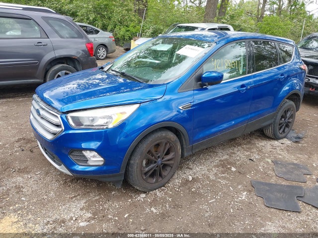 42188011 :رقم المزاد ، 1FMCU0GD9HUE04490 vin ، 2017 Ford Escape Se مزاد بيع