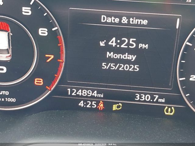 WA1VAAF75JD013490 Audi Q7 3.0t Premium
