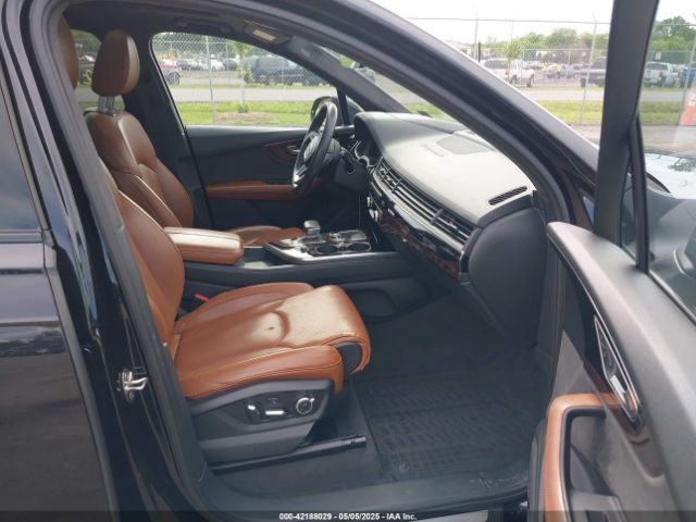 WA1VAAF75JD013490 Audi Q7 3.0t Premium