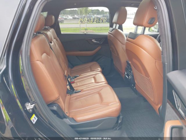 WA1VAAF75JD013490 Audi Q7 3.0t Premium