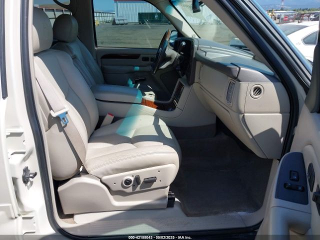 2004 CADILLAC ESCALADE ESV 3GYFK66N74G142299 Photo 4