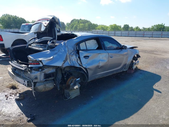 2C3CDXBGXFH767996 Dodge Charger Se