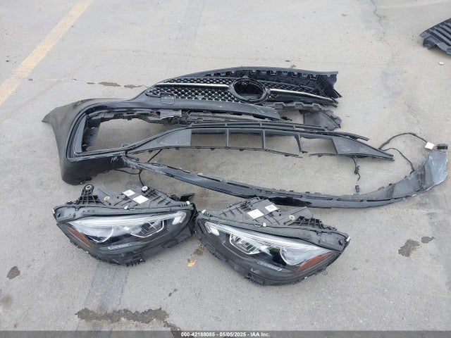 W1KAF4GB4RR209922 Mercedes-Benz m254