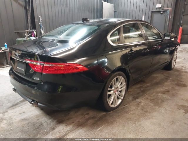 2016 JAGUAR XF SAJBK4BV3GCY16391 Photo 3