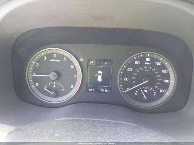KM8J33A45HU588735 Hyundai TUCSON SE