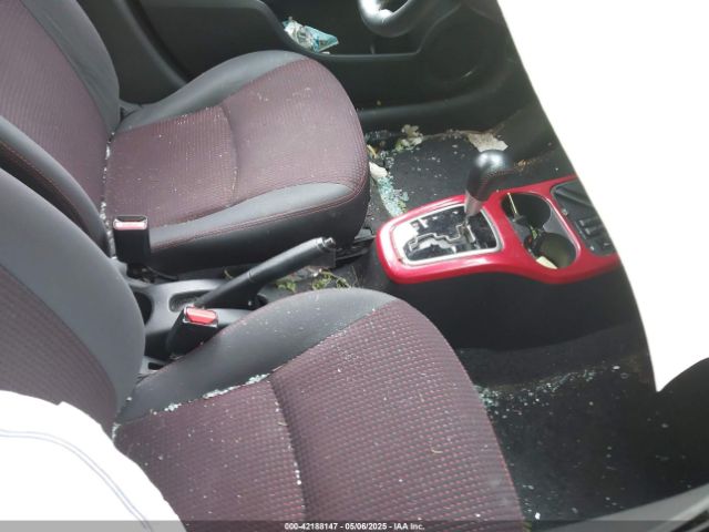 2019 MITSUBISHI MIRAGE ML32A5HJ6KH004755 Photo 4