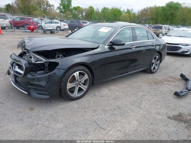 2019 MERCEDES-BENZ E 300 WDDZF4KBXKA617193 Photo 1