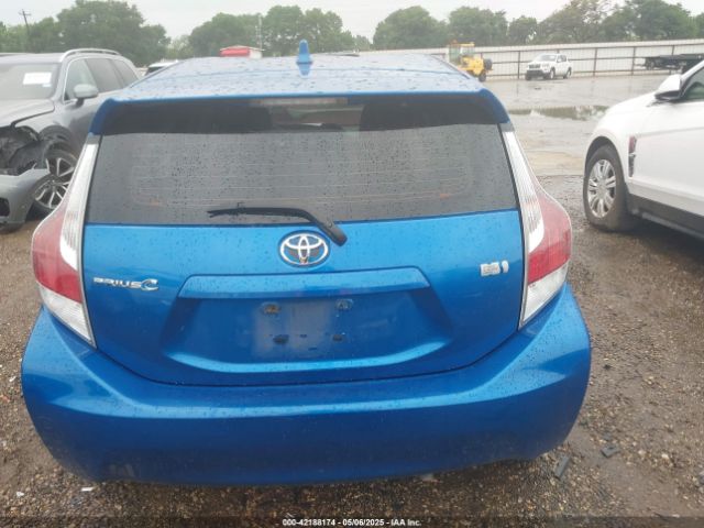 JTDKDTB33G1136424 Toyota Prius C Two