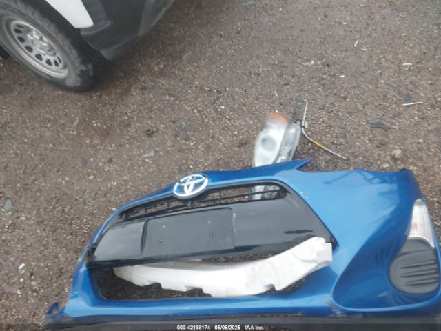 JTDKDTB33G1136424 Toyota Prius C Two