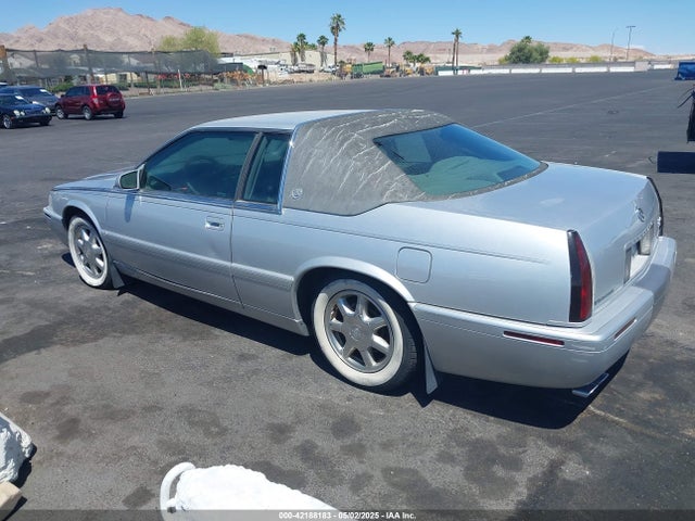 2002 CADILLAC ELDORADO 1G6ET129X2B102415 Photo 2