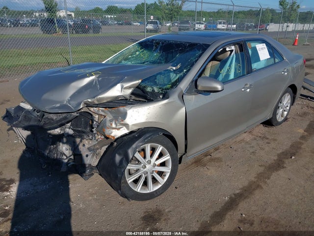 4T4BF1FK2ER349832 Toyota CAMRY XLE