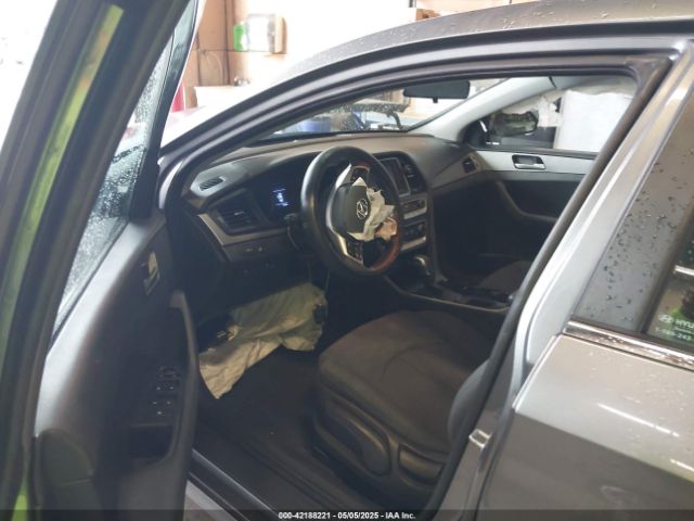 5NPE24AF5KH742426 Hyundai SONATA SE