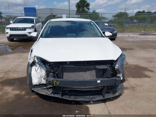 3KPF24AD0NE456771 KIA Forte Lxs