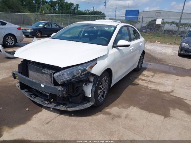 3KPF24AD0NE456771 KIA Forte Lxs