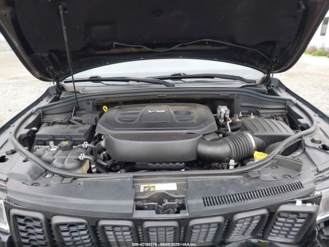 2018 JEEP GRAND CHEROKEE 1C4RJFBG9JC369375 Photo 9