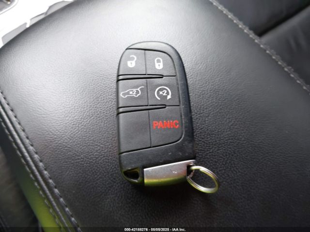 2018 JEEP GRAND CHEROKEE 1C4RJFBG9JC369375 Photo 10