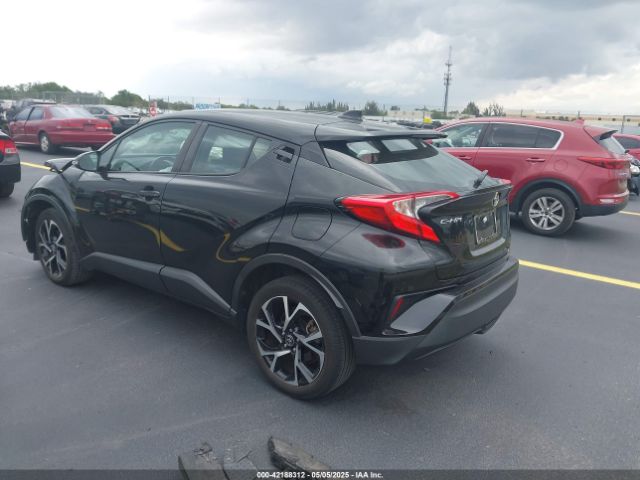 NMTKHMBX3MR127202 Toyota C-HR XLE