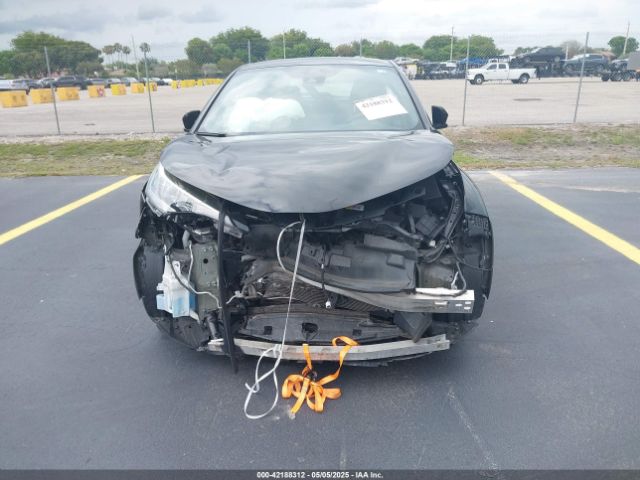 NMTKHMBX3MR127202 Toyota C-HR XLE