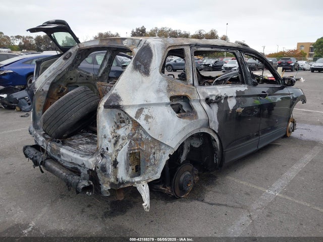 3VV1B7AXXMM045664 Volkswagen Tiguan 2.0t S